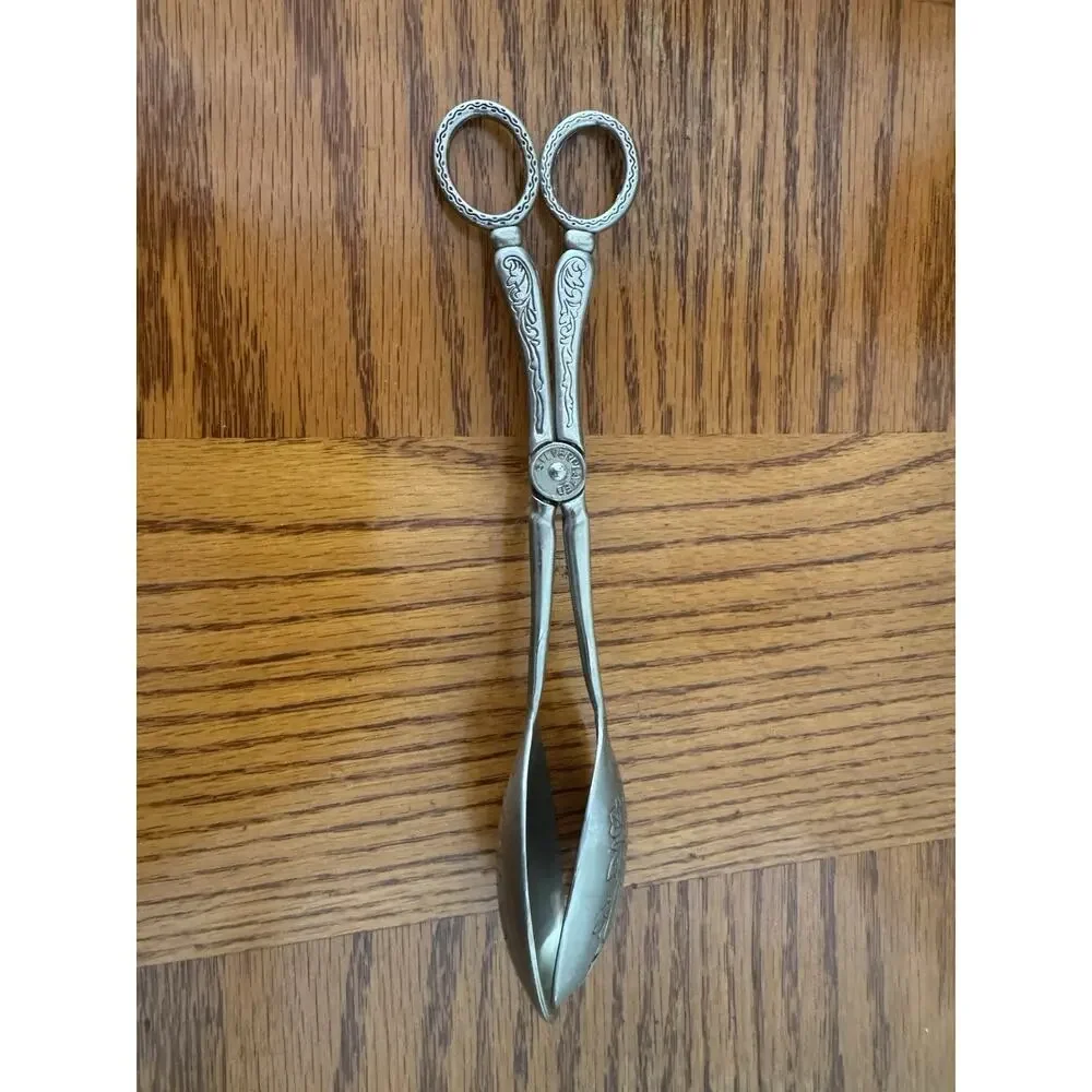 Silver Tone Scissor-Style Floral Victorian Serving Tongs 7in Metal Hand Wash